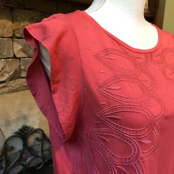 NWT LOFT Flutter Sleeves Embroidered Top Size M - Picture 3 of 7